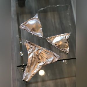 Metallic Bikini, Medium